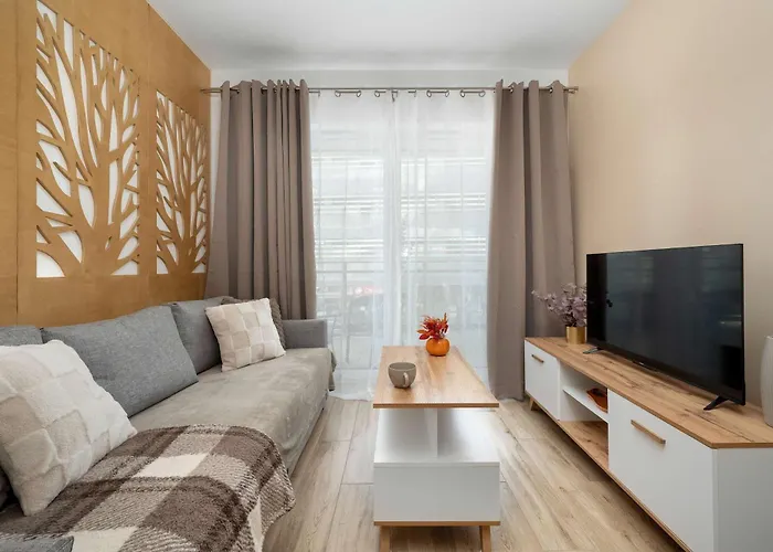 Cosy In Near The River With Parking And Balcony By Renters Daire Wroclaw